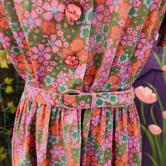 Vintage 1950's Mod Floral Print Shirtwaist Dress, Handmade - Picture 8 of 17